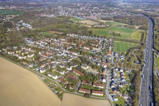 Aerial view, motorway A2 and residential area, local view, district Gahmen, Altenderne, Lünen, Ruhr