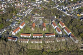 Aerial view, primary school at Heikenberg, multi-family residential buildings