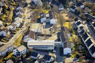 Aerial photo, Janusz-Korczak-Schule und Schwimmhalle, Grevenbrück, Lennestadt, Sauerland, North