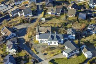 Aerial view, parish church of St. Peter and Paul, Halberbracht, Lennestadt, Sauerland, North