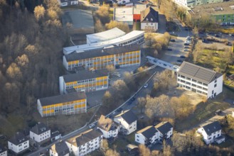 Aerial photo, GymSL Gymnasium der Stadt Lennestadt, Altenhundem, Lennestadt, Sauerland, North