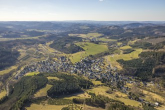 Aerial view, residential area, local view Oberhundem, forest area and hilly landscape, forest