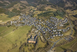Aerial view, residential area, local view Oberhundem and Adolphsburg, forest area and hilly