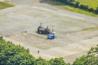 Aerial view, open space AltCrange, shaft 5 on the Cranger Kirmesplatz and concrete bunker with