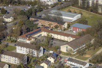 Aerial view, Rahel-Varnhagen-Kolleg and large Emst gymnasium, Emst, Hagen, Ruhr area, North