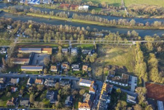 Aerial view, meadow area between Brandströmstraße and Datteln-Hamm canal, Theodor-Heuss-Schule
