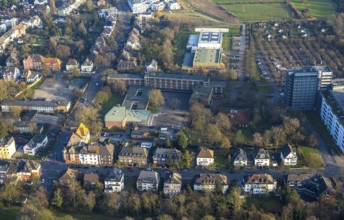 Aerial view, Friedensschule secondary school, Hesslerstraße housing estate, centre, Hamm, Ruhr