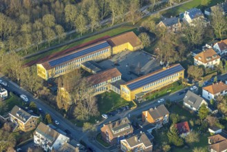 Aerial view, Theodor-Heuss-Schule primary school with solar roof, centre, Hamm, Ruhr area, North