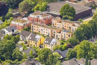 Aerial view, Immanuel-Kant-Höfe, residential buildings with flat roof and green roof planting,