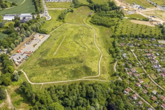 Aerial view, building yard and meadow area at Friedhofsallee and Bertha-Benz-Allee, KGV