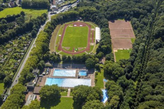 Aerial view, Gladbeck open-air swimming pool and Gladbeck stadium - Vestische Kampfbahn, Butendorf,