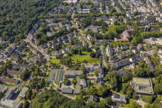 Aerial view, residential area at Jovyplatz Park and pond, Gladbeck police station, kreativAmt