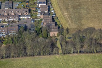Aerial view, terraced house housing estate Hegemannsweg with green bridge over the railway line,