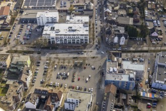Aerial view, Glückauf Center Gladbeck shopping centre and market square with car parks, Gladbeck,