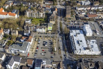 Aerial view, Glückauf Centre and market square with car parks, Gladbeck, Ruhr area, North