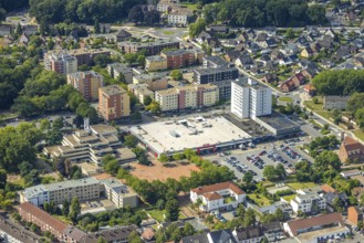 Aerial view, Rathaus-Center and Höveler Markt, car parks, Bürgeramt Terrassenhaus and high-rise