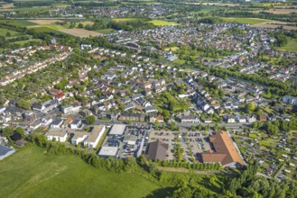 Aerial view, view of Pelkum, shopping centre with Edeka Weber and Aldi supermarket, Excellence Cars