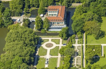 Aerial view, Schloss Berge with castle park, moated castle and hotel, Erle, Gelsenkirchen, Ruhr