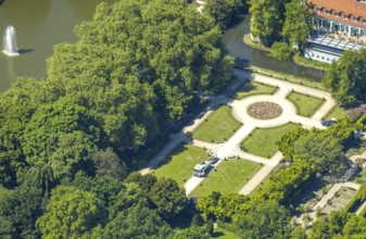 Aerial view, Schloss Berge with castle park, moated castle and hotel, Erle, Gelsenkirchen, Ruhr