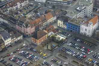 Aerial view, Santa-Monica-Platz car park, Königstraße car park and residential buildings, Haus
