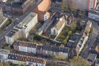 Aerial view, Munckelstraße, former Gelsenkirchen prison and sports field with weathered roofing,
