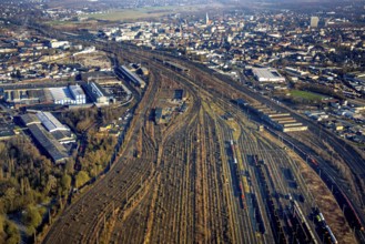 Aerial view, Hamm marshalling yard, sidings, Westfälische Drahtindustrie AG site on the left, view