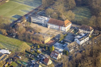 Aerial view, Josefschule with schoolyard, district of Heessen, Hamm, Ruhr area, North