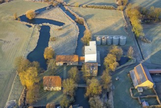 Aerial view, farm Schwannemühle at the river Ahse, wintry landscape, village Welver, Dinker,