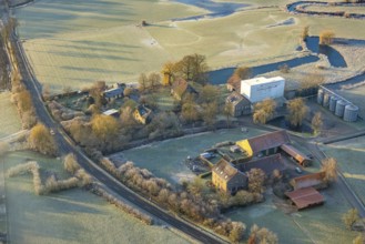 Aerial view, farm Schwannemühle at the river Ahse, wintry landscape, village Welver, Dinker,