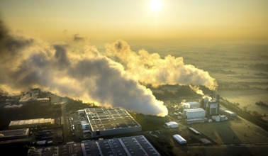 Aerial view, Trianel gas-fired power plant GuD Hamm power supply company with clouds of smoke