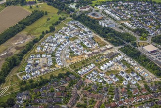 Aerial view, Duisburg-Süd, residential area Angerbogen, Am Alten Angerbach, semi-circular new