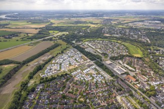 Aerial view, Duisburg-Süd, residential area Angerbogen, Am Alten Angerbach, semi-circular new