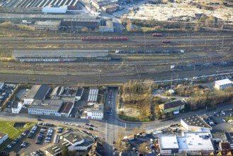 Aerial view, brownfield site at the intersection of Schwarzer Weg and Alleestraße, goods station