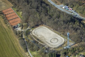 Aerial view, tennis courts Hegge of Holthauser Tennisverein e.V. and sports field Holthausen,