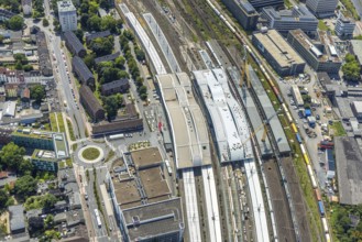 Aerial view, construction site of the main railway station, area between the new track hall and