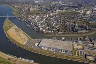 Aerial view, duisport harbour Duisburg, district Ruhrort, Vinckekanal forwarding island and