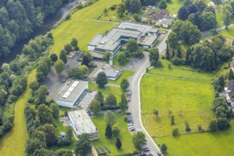 Aerial view, Konrad-Adenauer-Schule Hauptschule und Sporthalle Freienohl, Freienohl, Meschede,