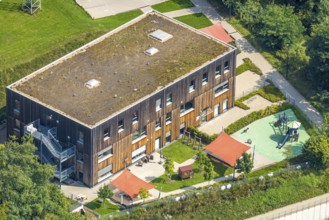 Aerial view, AWO Kindergarten Mobile Kita with red awning, Am Ziegeleiteich, Meschede-Stadt,