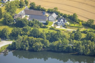 Aerial view, Conzen Hof am Hennesee holiday flats, Enkhausen, Meschede, Sauerland, North
