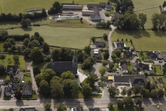 Aerial view, St. Pankratius cath. Church, Raphaelschule Eslohe - Reiste sub-location with solar