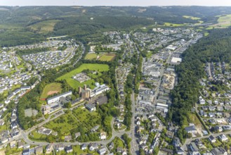 Aerial view, Königsmünster Abbey, Dünnefeld stadium with vocational college, Jahnstraße Im