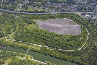 Aerial view, Schurenbach slag heap, Bramme sculpture for the Ruhr region by the artist Richard