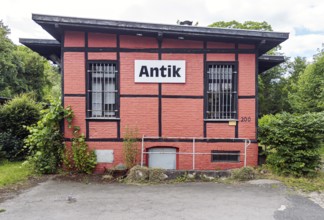Antique shop, antiques, Kettwig, Essen, North Rhine-Westphalia, Germany