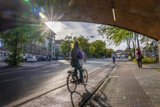 Cycle traffic in Münster, cycle path on Wolbecker Straße, tunnel under the tracks at the main