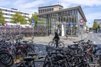 Cycling in Münster, large bicycle parking area in front of Münster main station, bicycle station,