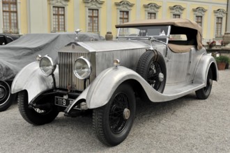 Rolls-Royce Phantom I Colonial Style Open Tourer, classic car, silver vintage convertible in