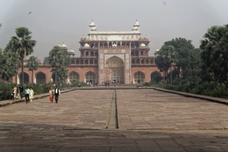 Mausoleum of Itimat-ud-Daula, Tomb, Agra, Uttar Pradesh, India, Asia, Entrance portal of a