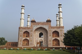 Mausoleum of Itimat-ud-Daula, Tomb, Agra, Uttar Pradesh, India, Asia, Impressive entrance portal of