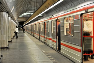 Mustek underground station, Prague, Czech Republic, Europe, Passengers boarding and alighting from