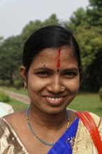 Agra, Jodhpur, Rajasthan, North India, Asia, Portrait of a smiling woman in traditional dress with